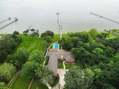 1021 Kipp Ave Kemah, TX 77565