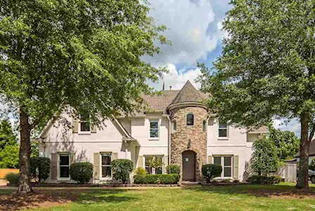 1700 Stillwind Ln Collierville, TN 38017