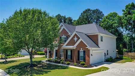 10720 Knight Castle Dr Charlotte, NC 28277