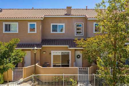 25708 Holiday Circle #E Stevenson Ranch, CA 91381