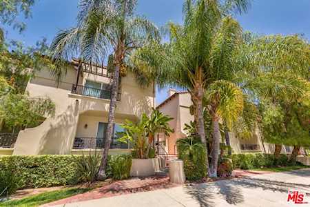 5753 White Oak Ave #19 Encino, CA 91316