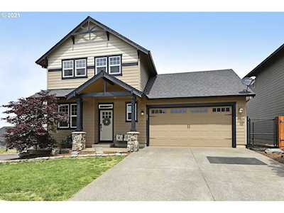 601 NE Megan Dr Estacada, OR 97023