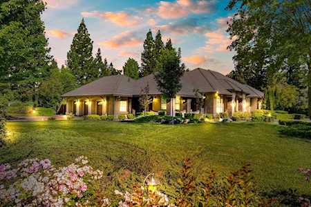 8905 Little Creek Drive Roseville, CA 95661