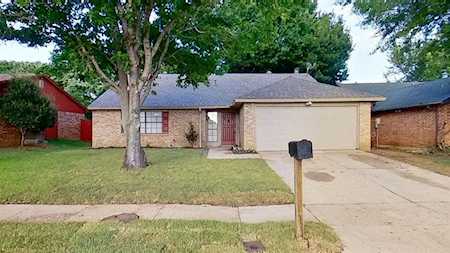 2513 Escalante Avenue Fort Worth, TX 76112