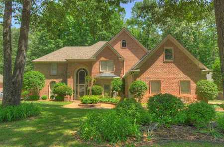 1016 Surrey Oaks Dr Collierville, TN 38017