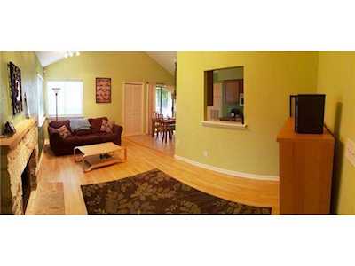 421 W San Antonio ST #J-3 San Marcos, TX 78666