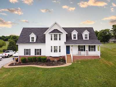 1727 Hayes Denton Rd Columbia, TN 38401