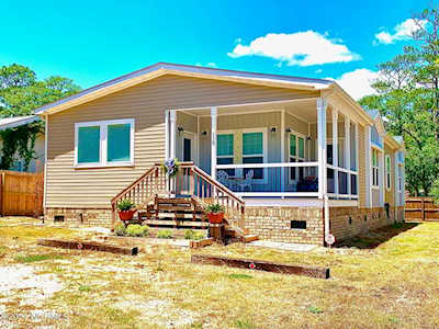 115 NE 69th Street Street Oak Island Beach, NC 28465