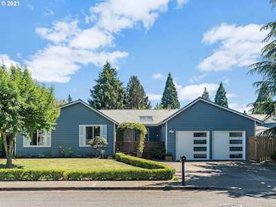 17710 NW Fieldstone Dr Beaverton, OR 97006