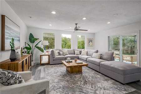 4610 Yellow Rose TRL Austin, TX 78749