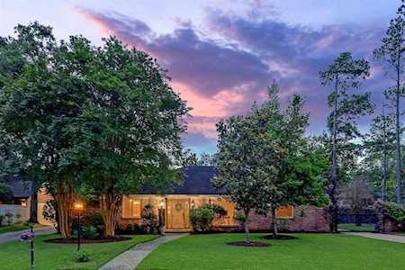 14935 Kimberley Ln Houston, TX 77079