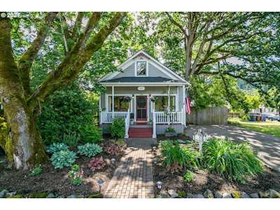 406 Bluff St Oregon City, OR 97045