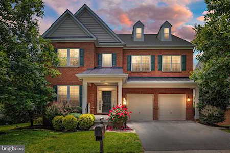42675 Frontier Dr Brambleton, VA 20148