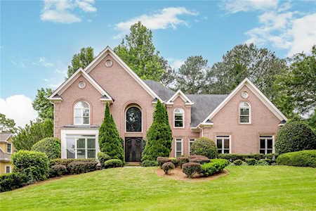 2462 Regency Lake Dr Marietta, GA 30062