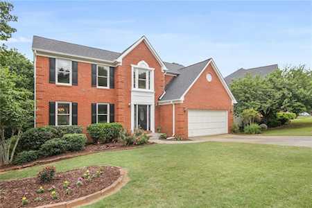 3252 Pomarine Ln Peachtree Corners, GA 30092
