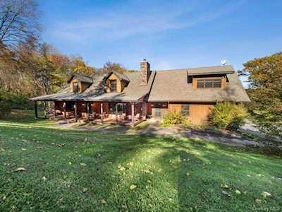 57 Cedar Berry Lane Dover Plains, NY 12522