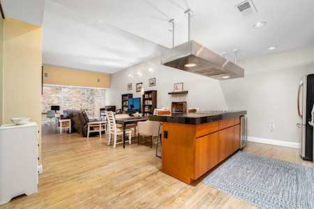106 N High Street Columbus, OH 43215
