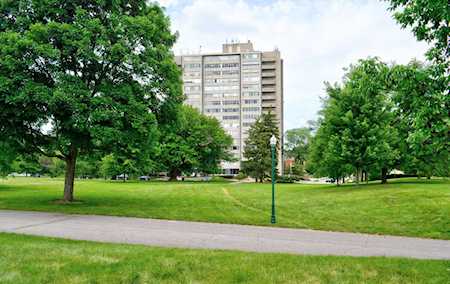 1620 E Broad Street Columbus, OH 43203