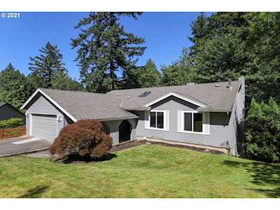 8330 SW Woods Creek Ct Portland, OR 97219