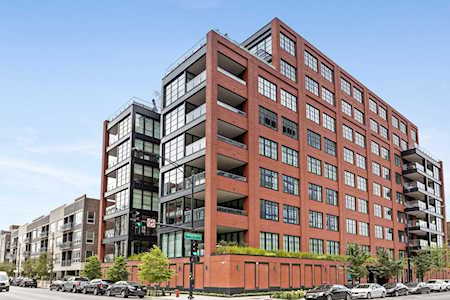 1109 W Washington Blvd #8A Chicago, IL 60607