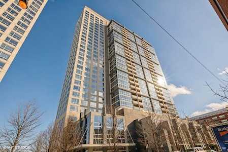 1901 S Calumet Ave #702 Chicago, IL 60616