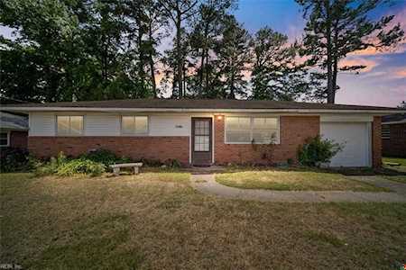 1104 Fontana Ave Chesapeake, VA 23325