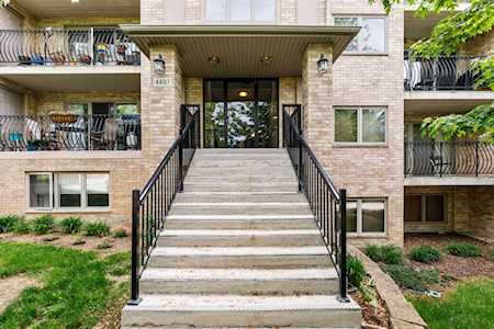 4407 Pershing Ave #2S Downers Grove, IL 60515