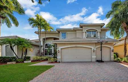 19237 Natures View Court Boca Raton, FL 33498