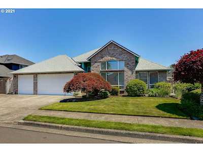 2574 NE Beech Ave Gresham, OR 97030