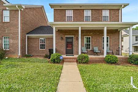 712 N Main St Mooresville, NC 28115