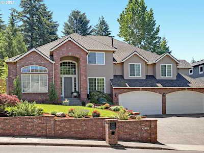 12092 NW Blackhawk Dr Portland, OR 97229