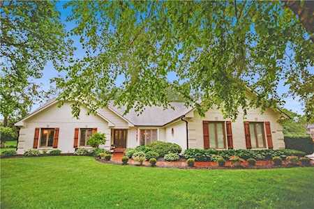 2215 Running Brook Ct Greenwood, IN 46143