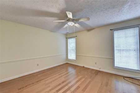 1563 Poplarwood Ln Lawrenceville, GA 30043