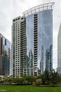 201 N Westshore Dr #2006 Chicago, IL 60601