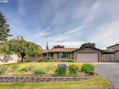 1401 NW 61st St Vancouver, WA 98663