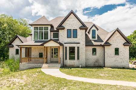 1006 Forest Harbor Dr Hendersonville, TN 37075