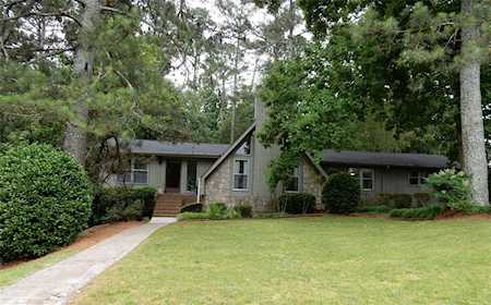 4064 Pinewood Terrace NW Lilburn, GA 30047