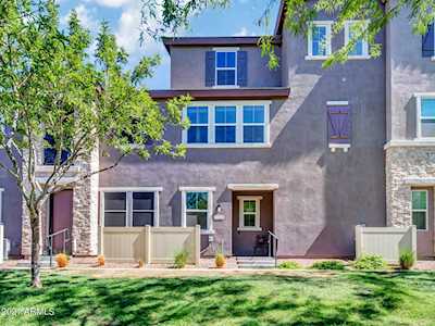 2243 E Hidalgo Avenue Phoenix, AZ 85040