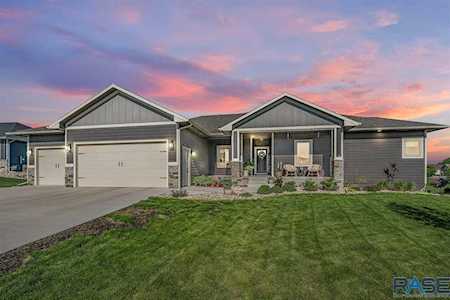 409 Mulligan Cir Hartford, SD 57003