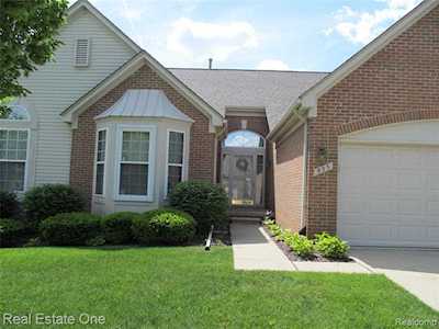935 Churchill Circle #66 Rochester, MI 48307