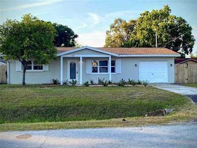59 Lake Shore Dr Palm Harbor, FL 34684