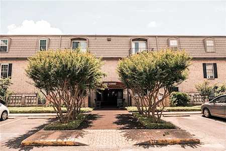 2425 Ashdale DR #60 Austin, TX 78757
