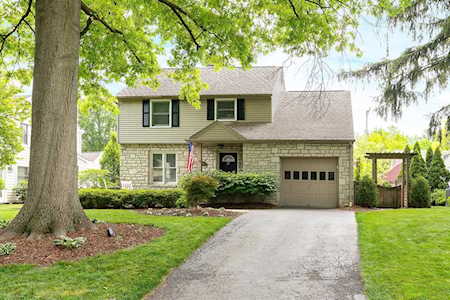 1633 Essex Road Upper Arlington, OH 43221