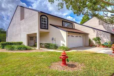4220 Arborwood Ln Tampa, FL 33618