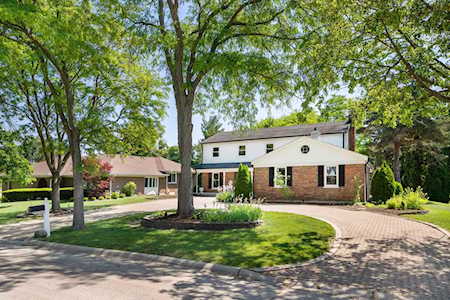207 Bridle Path Circle Oak Brook, IL 60523