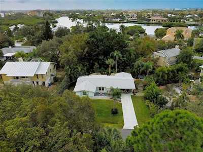 41 Westview Dr Osprey, FL 34229