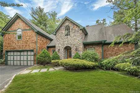 115 Lakeshore Drive Eastchester, NY 10709