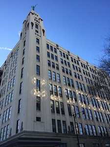 758 N Larrabee St #703 Chicago, IL 60654