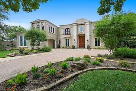 6804 Fallbrook Court Colleyville, TX 76034