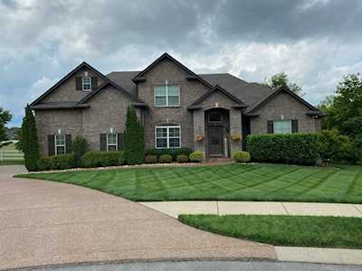 450 Limestone Ct Gallatin, TN 37066